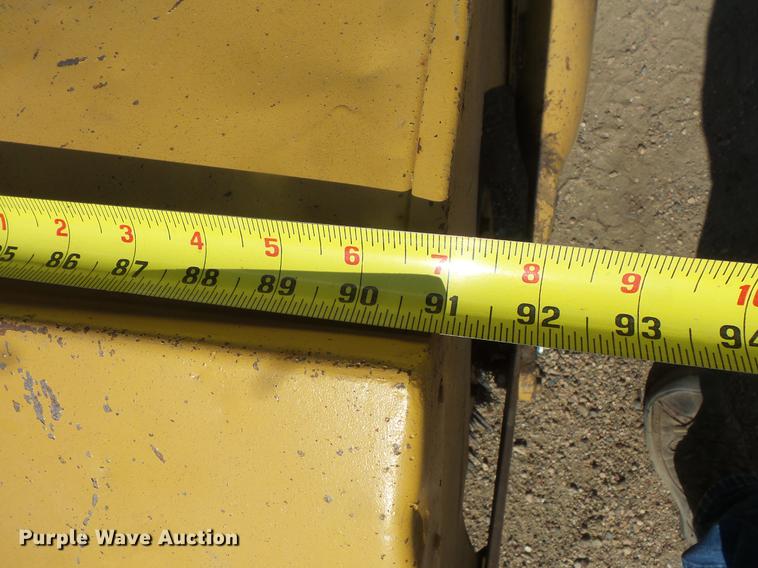 image for item EV9007 Skid steer broom