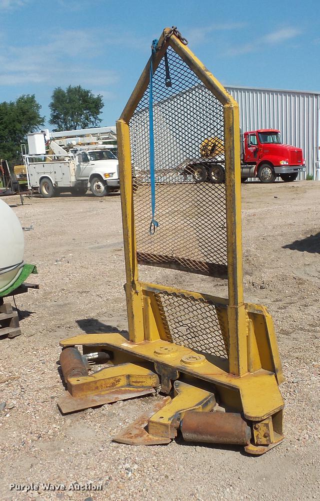 image for item EV9010 Skid steer tree shear