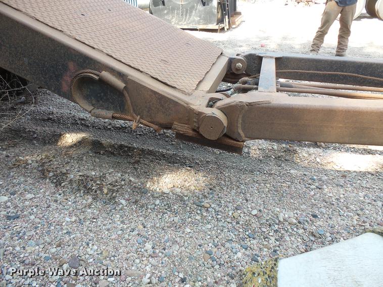 image for item EV9012 1988 pup trailer frame