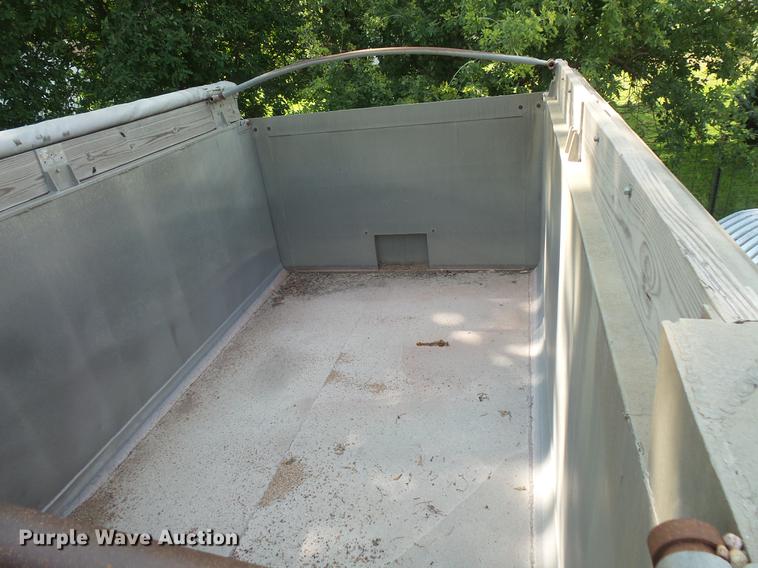 image for item EV9012 1988 pup trailer frame