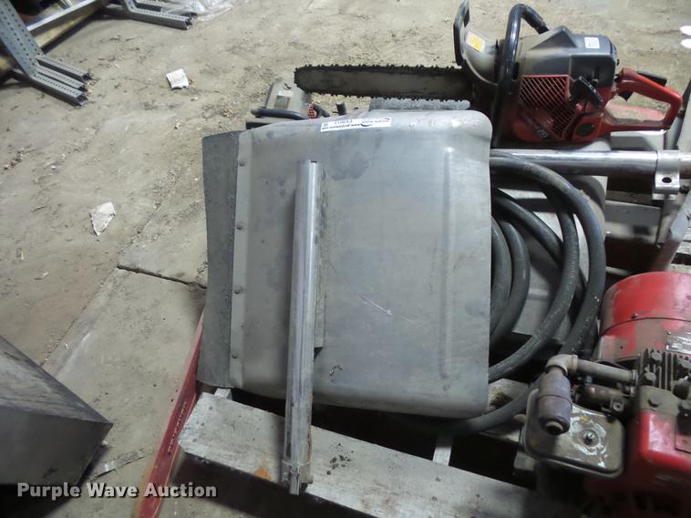 image for item EV9013 Tools