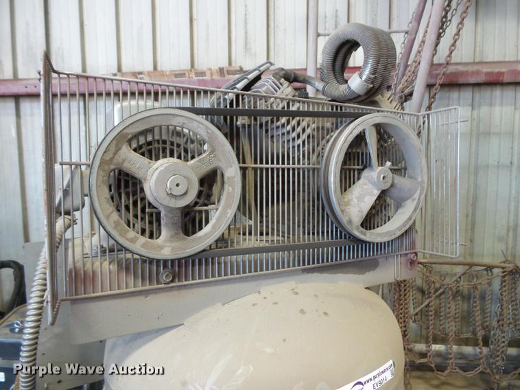 image for item EV9014 Campbell Hausfeld HS4813A air compressor