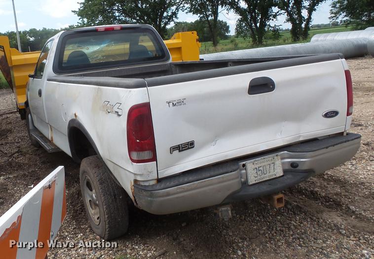 image for item EV9015 2002 Ford F150 pickup truck