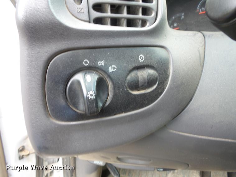 image for item EV9015 2002 Ford F150 pickup truck