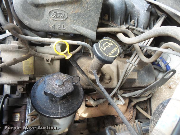 image for item EV9015 2002 Ford F150 pickup truck