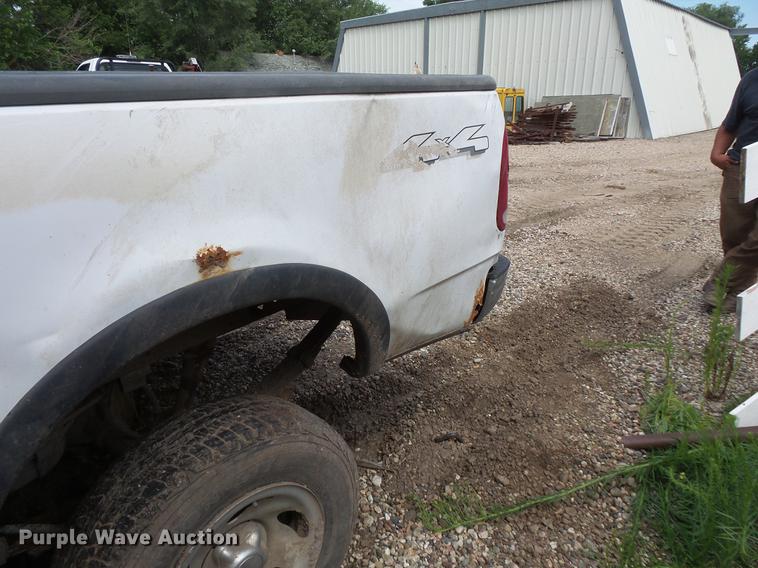 image for item EV9015 2002 Ford F150 pickup truck