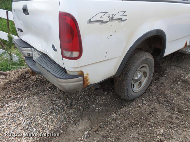 image for item EV9015 2002 Ford F150 pickup truck