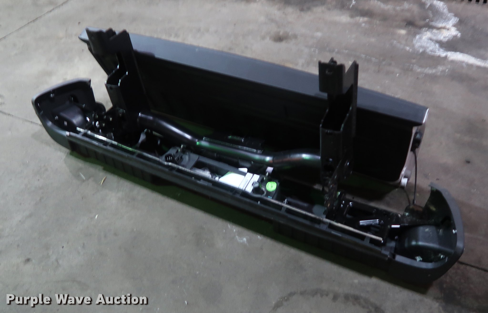 Chevrolet truck parts in Kansas City, KS Item DF2300 sold Purple Wave