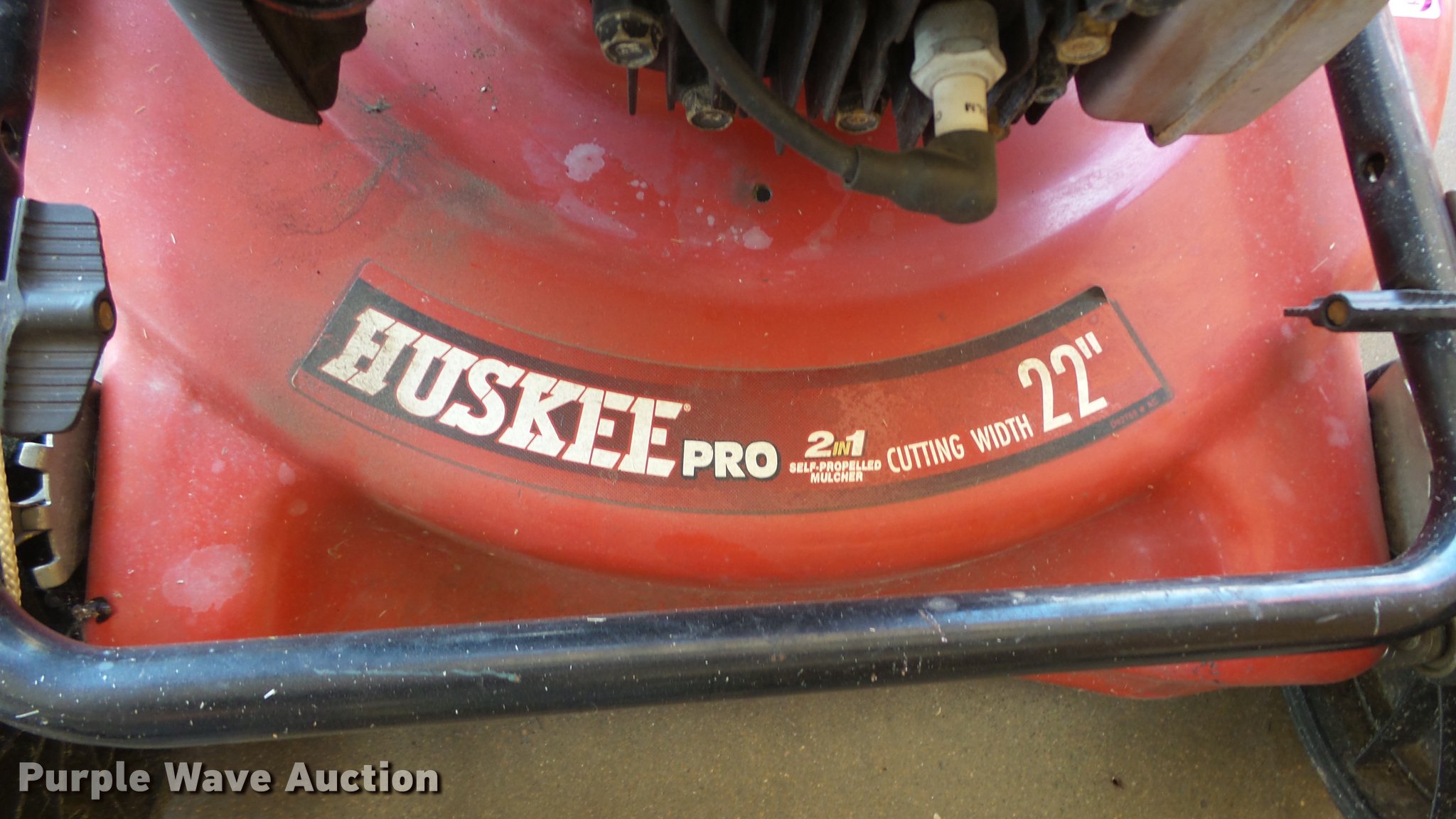 Huskee Pro 60 push mower in Hutchinson, KS Item ET9300 sold Purple Wave