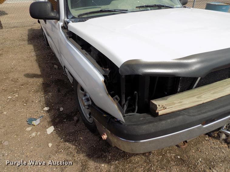 image for item DB9207 2003 Chevrolet Silverado 1500 pickup truck