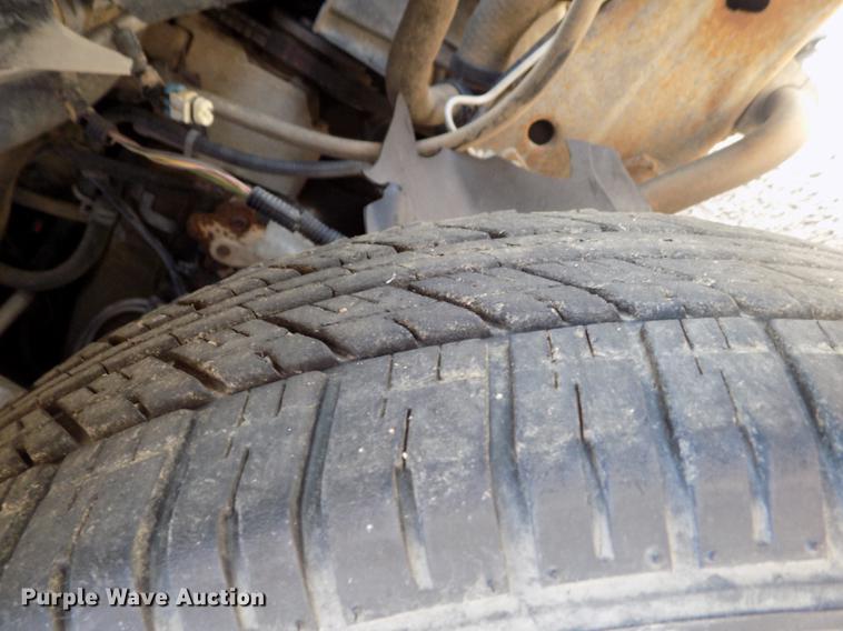 image for item DB9207 2003 Chevrolet Silverado 1500 pickup truck