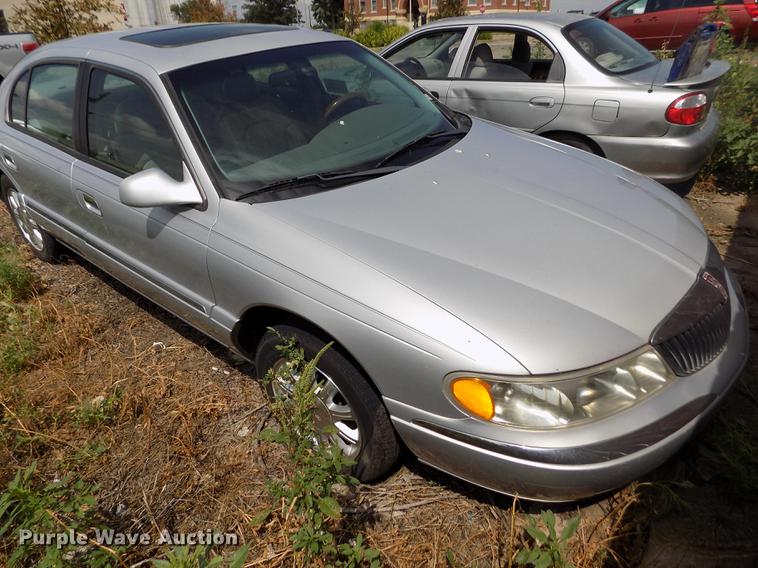 image for item DB9209 2000 Lincoln Continental