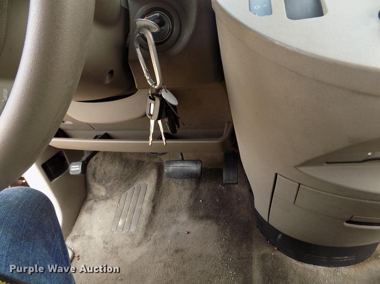 image for item DB9210 2005 Nissan Quest van