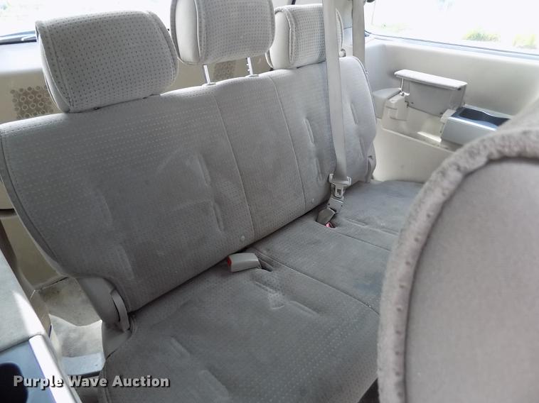 image for item DB9210 2005 Nissan Quest van