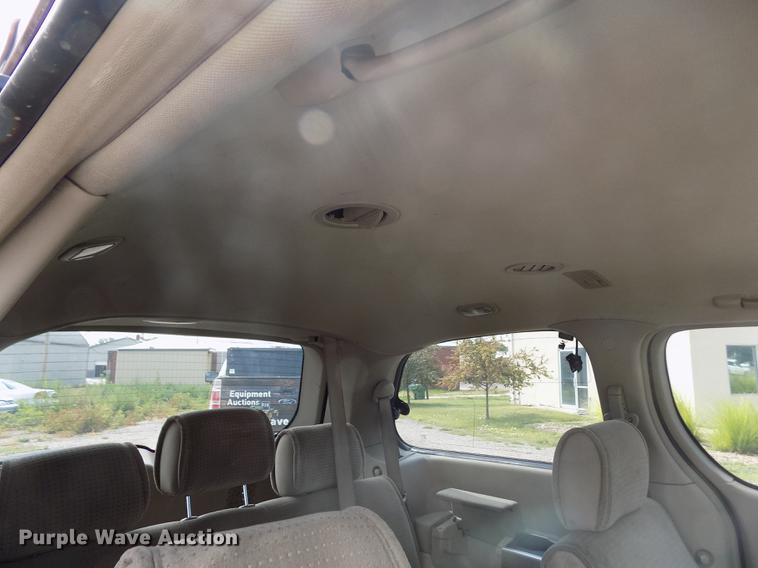 image for item DB9210 2005 Nissan Quest van