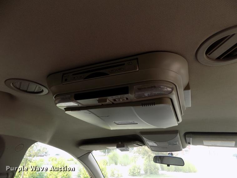 image for item DB9210 2005 Nissan Quest van