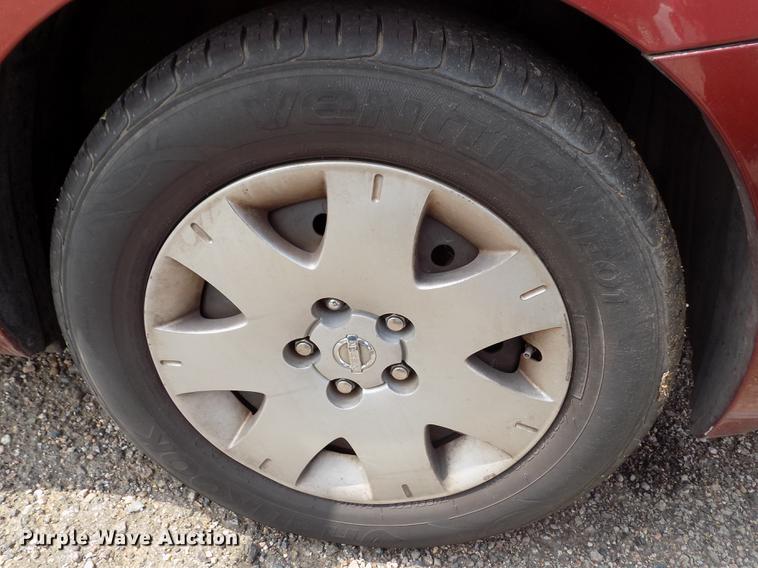 image for item DB9210 2005 Nissan Quest van