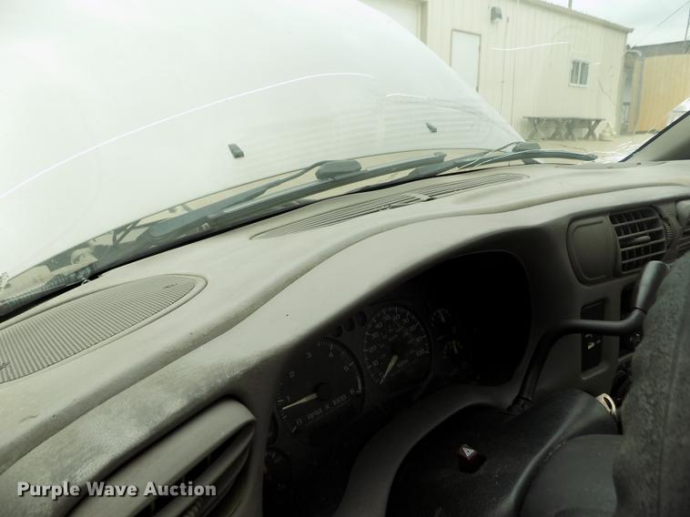 image for item DB9211 2002 Chevrolet S10 pickup truck