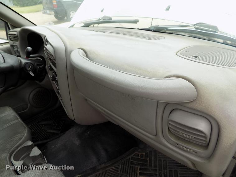 image for item DB9211 2002 Chevrolet S10 pickup truck