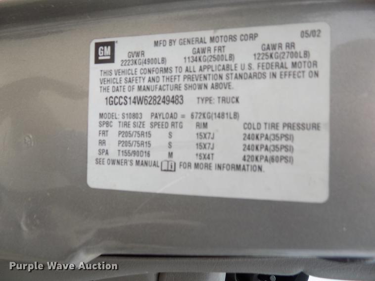 image for item DB9211 2002 Chevrolet S10 pickup truck