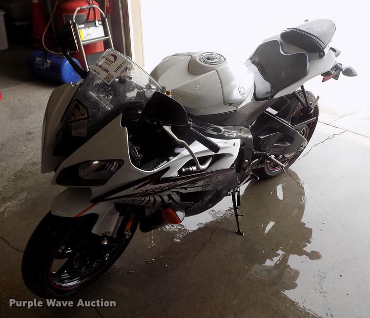 image for item DB9212 2012 Yamaha YZF-R6 Raven motorcycle