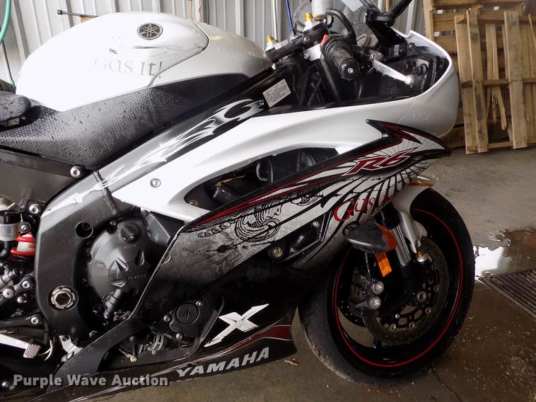 image for item DB9212 2012 Yamaha YZF-R6 Raven motorcycle