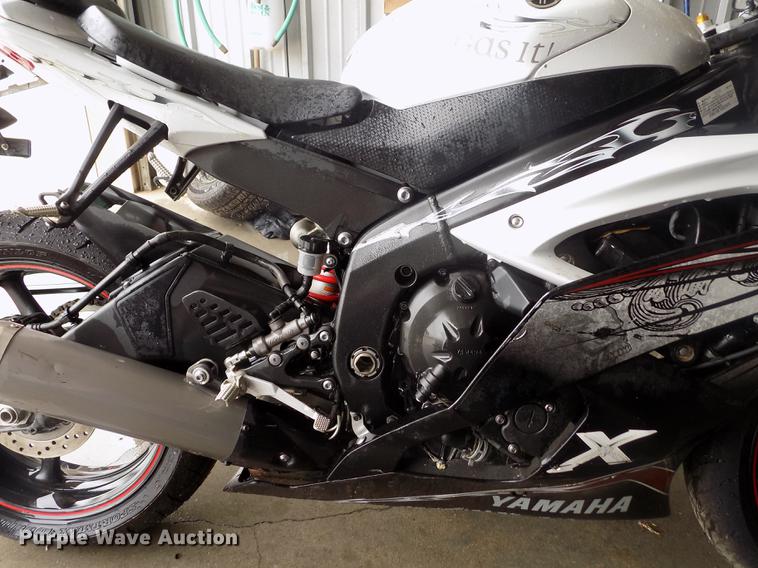 image for item DB9212 2012 Yamaha YZF-R6 Raven motorcycle