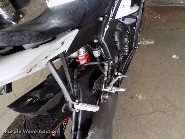 image for item DB9212 2012 Yamaha YZF-R6 Raven motorcycle