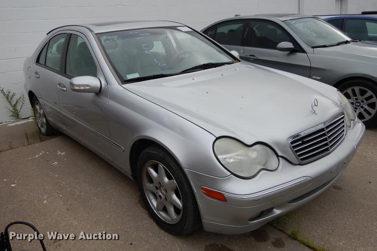 image for item DE1773 2001 Mercedes Benz C320