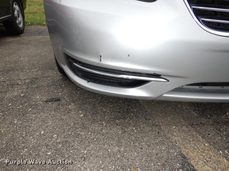 image for item DE1782 2011 Chrysler 200