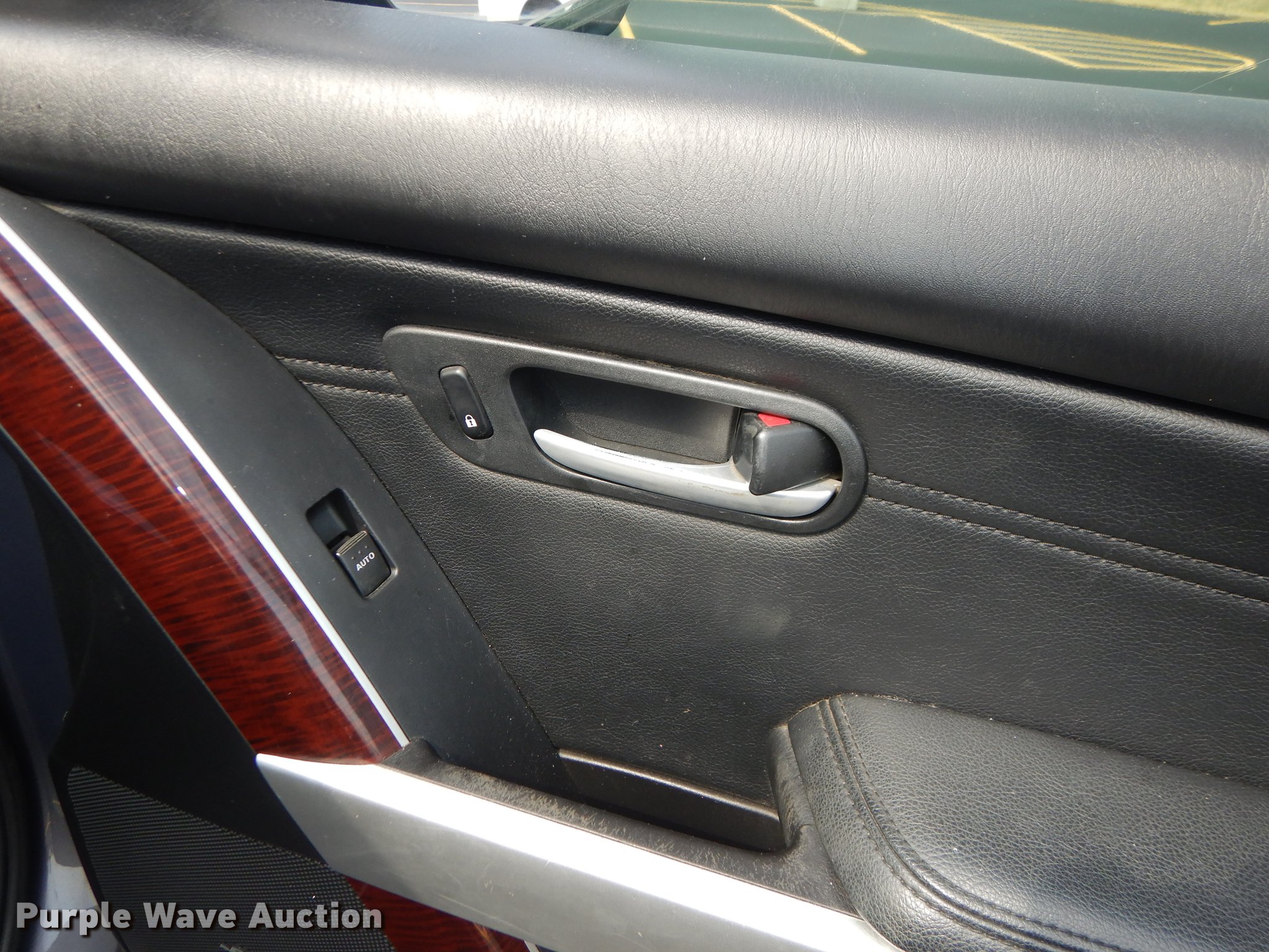 image for item DE1803 2007 Mazda CX9 SUV