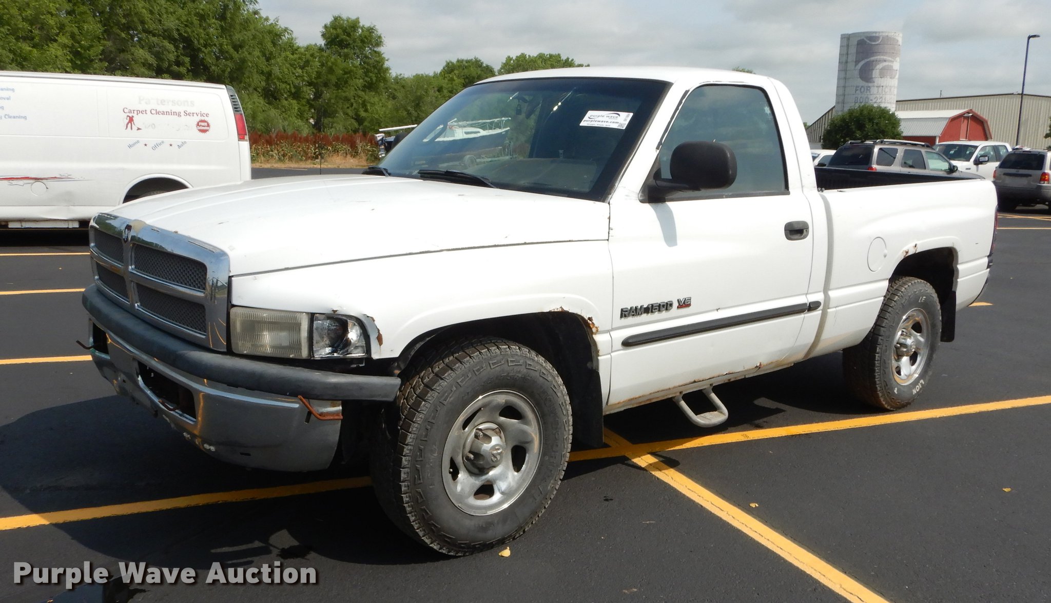 image for item DE1804 2001 Dodge Ram 1500 pickup truck