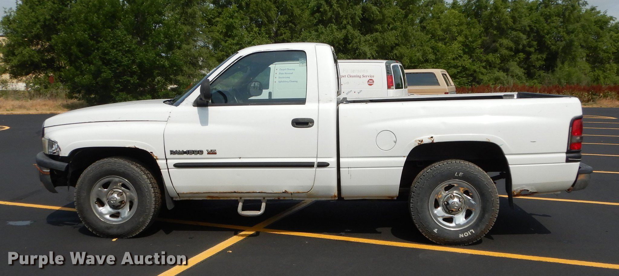 image for item DE1804 2001 Dodge Ram 1500 pickup truck