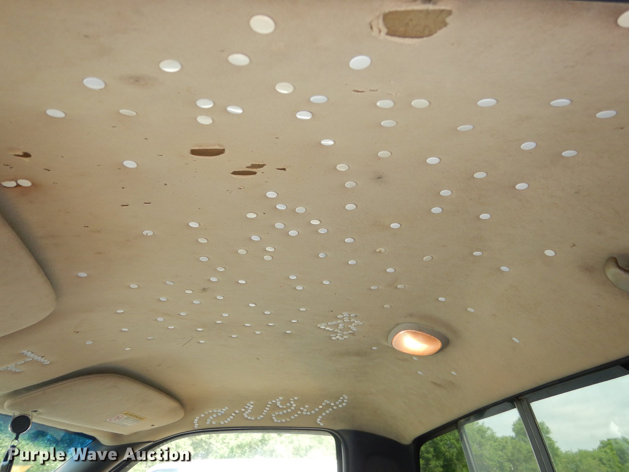 image for item DE1804 2001 Dodge Ram 1500 pickup truck