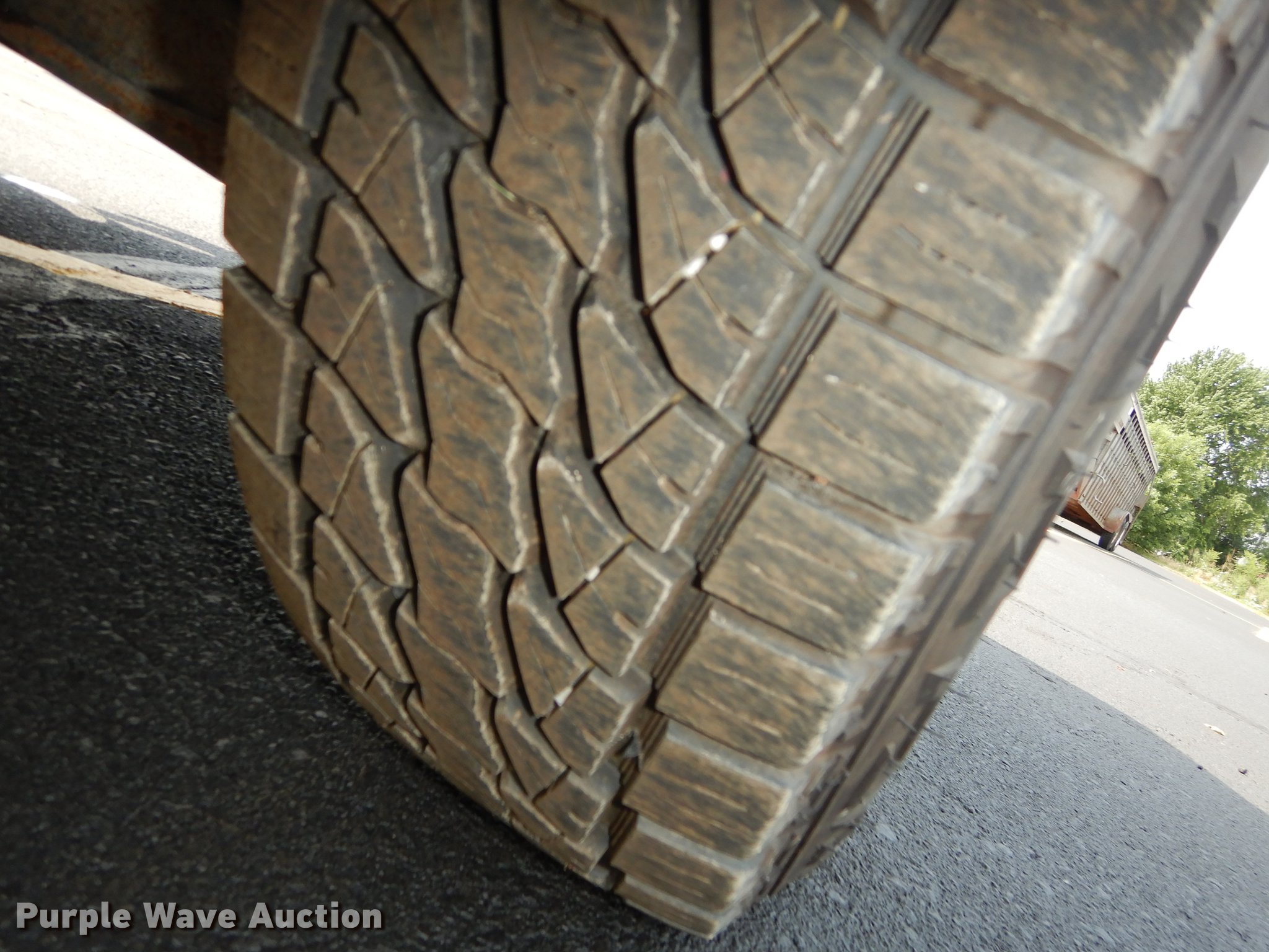 image for item DE1804 2001 Dodge Ram 1500 pickup truck