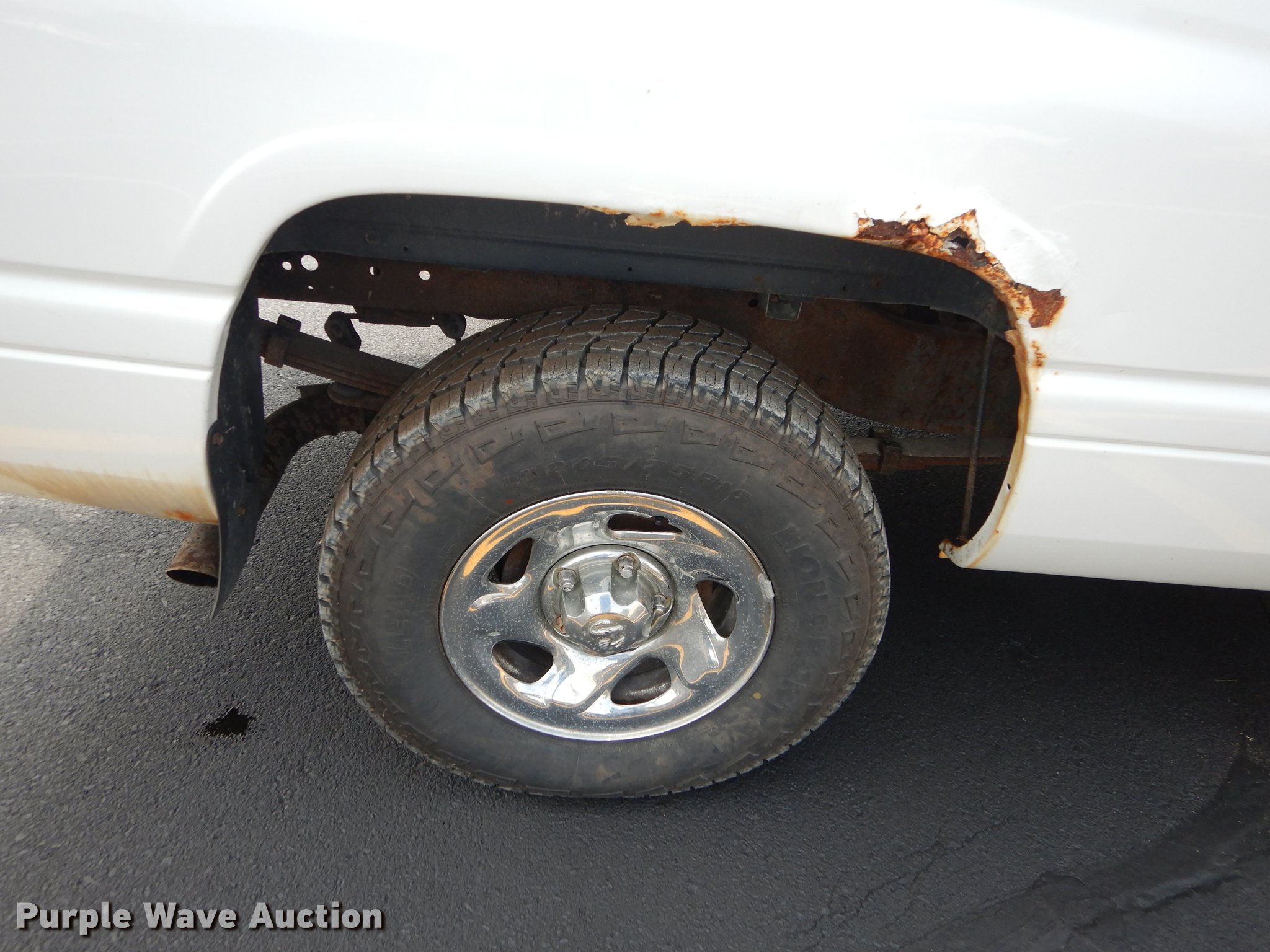 image for item DE1804 2001 Dodge Ram 1500 pickup truck