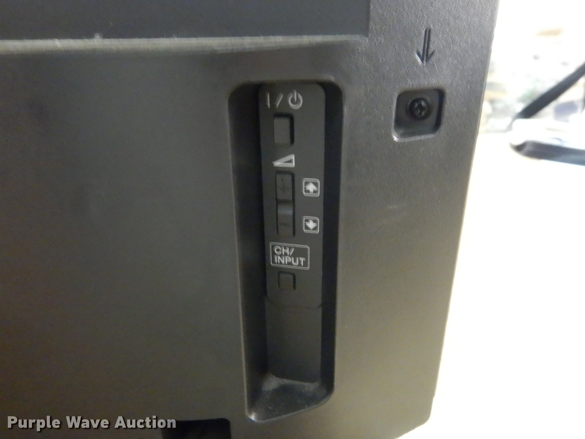 image for item EK9310 Sony KDL-60R510A television