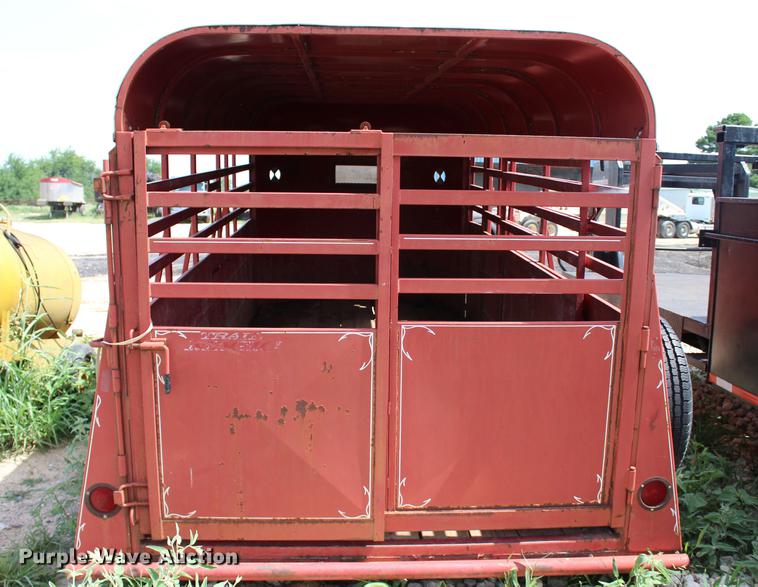 image for item BE9327 1993 Trailmaster livestock trailer