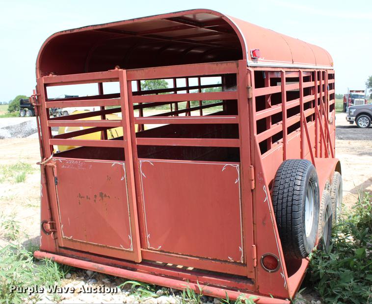image for item BE9327 1993 Trailmaster livestock trailer