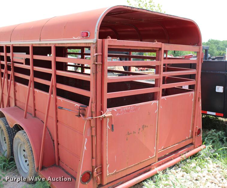 image for item BE9327 1993 Trailmaster livestock trailer