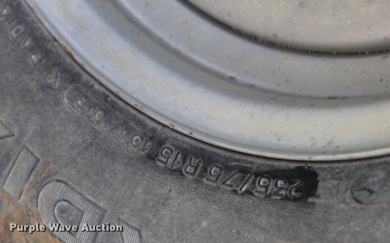 image for item BE9327 1993 Trailmaster livestock trailer