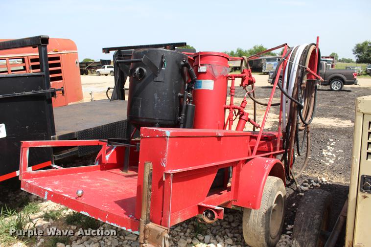 image for item BE9330 Sandblasting unit