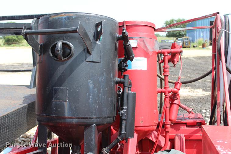 image for item BE9330 Sandblasting unit