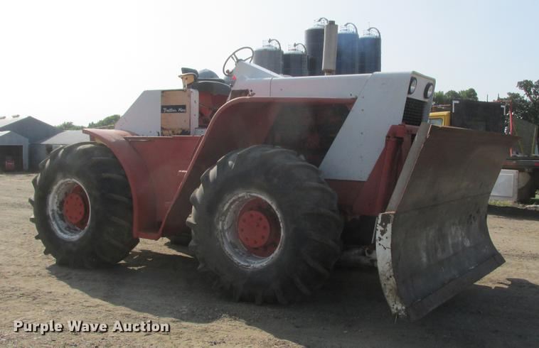 image for item DA8262 Case 1200TK tractor