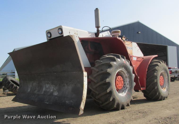 image for item DA8262 Case 1200TK tractor