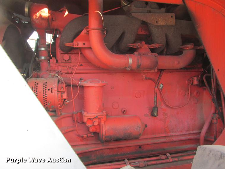 image for item DA8262 Case 1200TK tractor