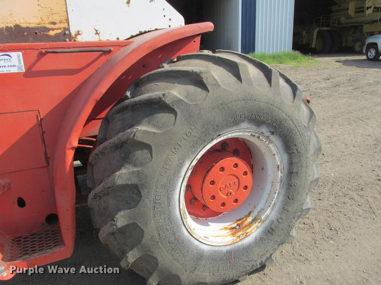 image for item DA8262 Case 1200TK tractor