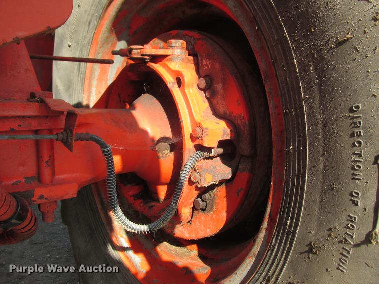 image for item DA8262 Case 1200TK tractor