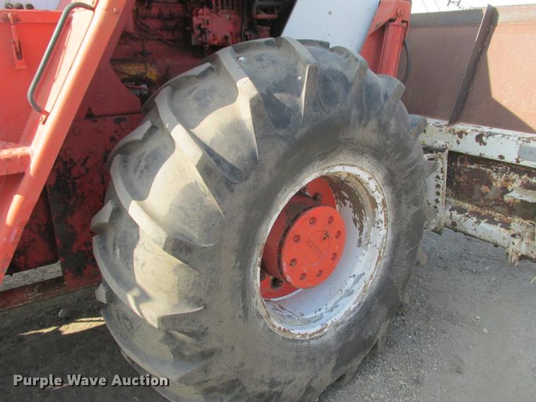 image for item DA8262 Case 1200TK tractor