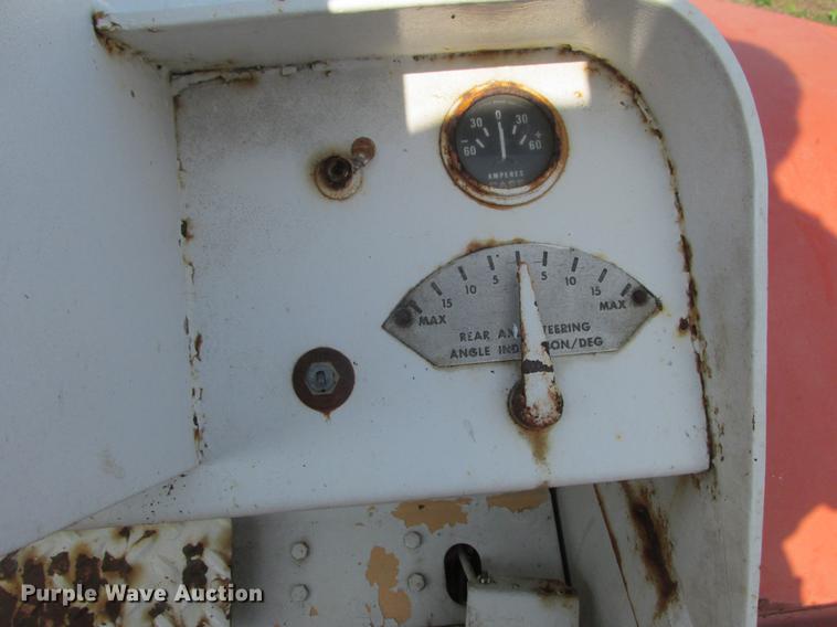 image for item DA8262 Case 1200TK tractor